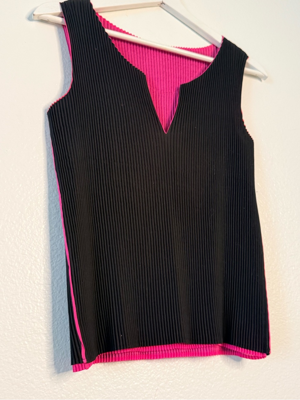 Issey Miyake Black Pleated Sleeveless Top Pink Lined Stretch M Made in Japan - Picture 8 of 15
